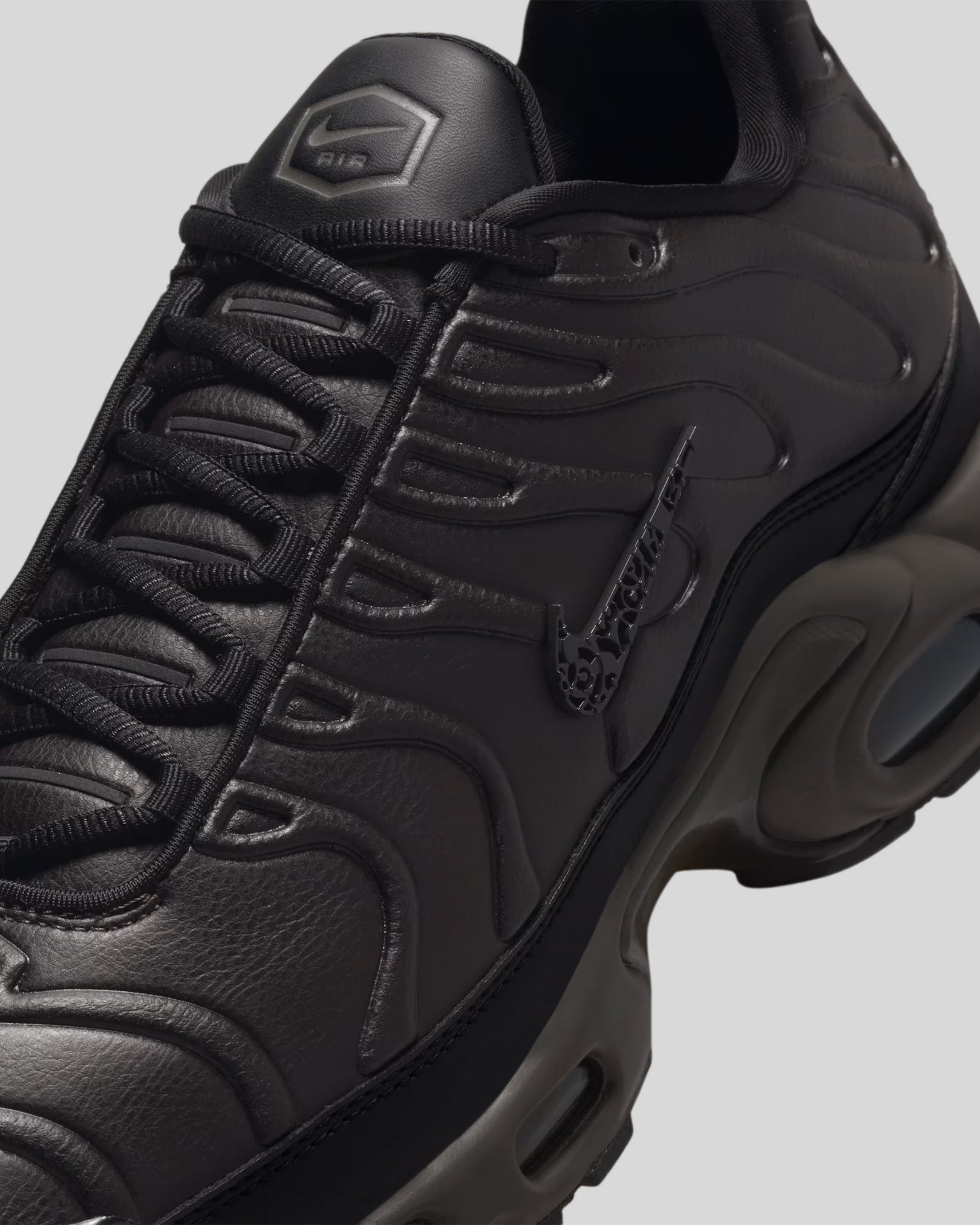 AIR MAX PLUS PREMIUM